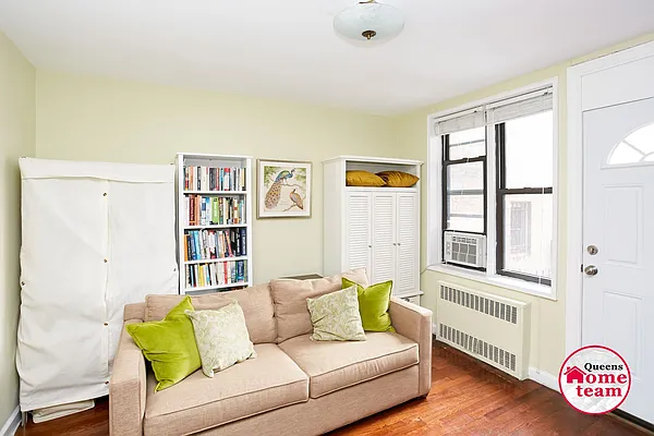 Sold by Keller Williams Realty Landmark II | media 20