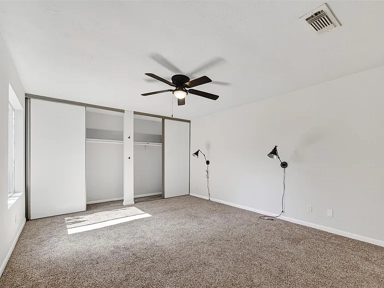 8046 Ellinger Ln — Photo 29