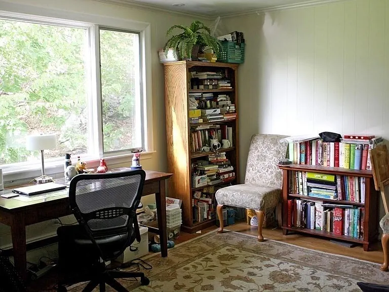132 Brandeis Rd — Photo 11