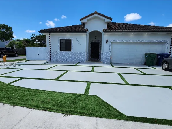 10752 SW 228th Ter, Miami, FL 33170