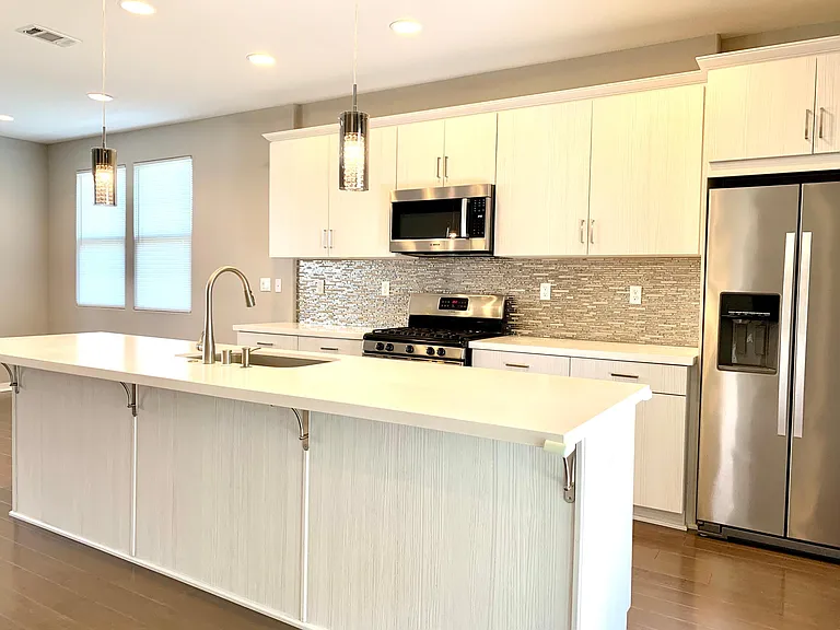 1099 Harebell Pl — Photo 11