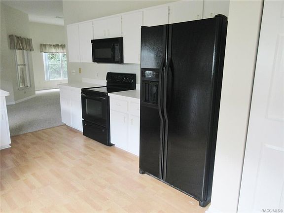 3rd image of 4712 N Huntwood Point