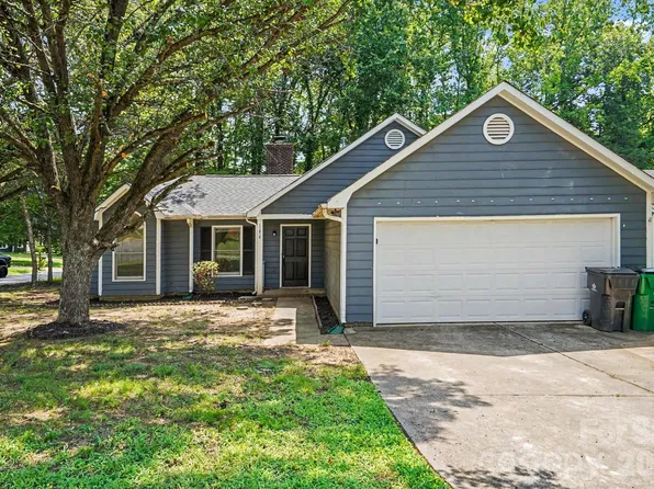11616 Bowsby Ct, Charlotte, NC 28215