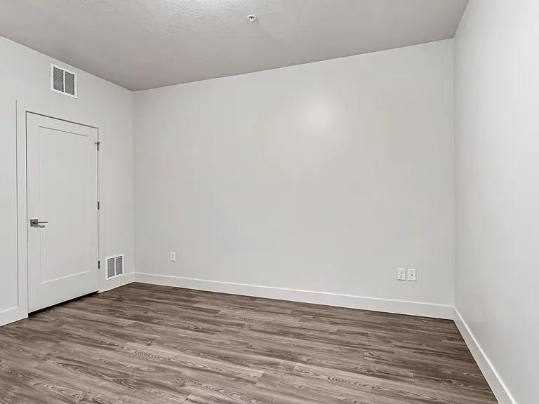 606 W North Temple St #204 — Photo 17