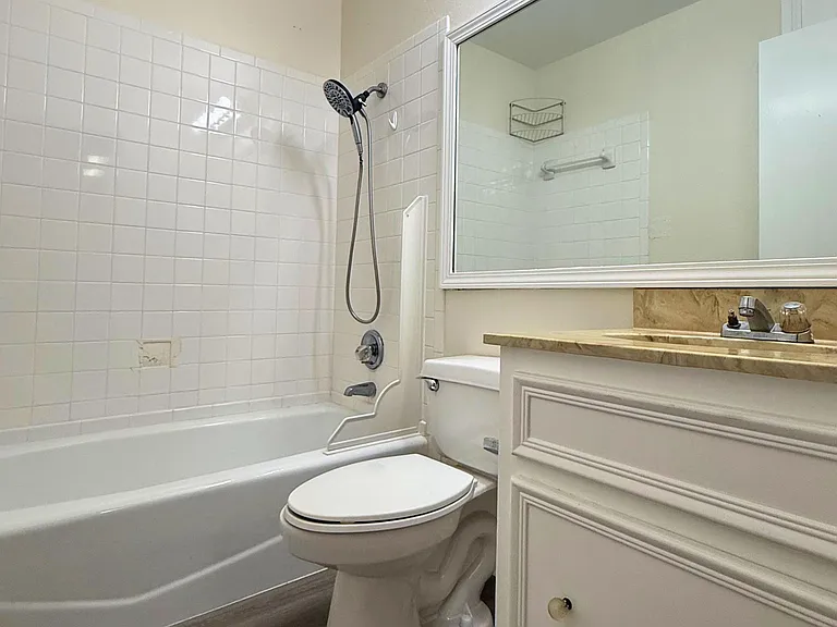 8421 Fathom Cir #A — Photo 14