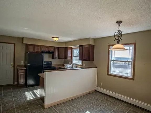 3rd image of 3095 Sherman Ave