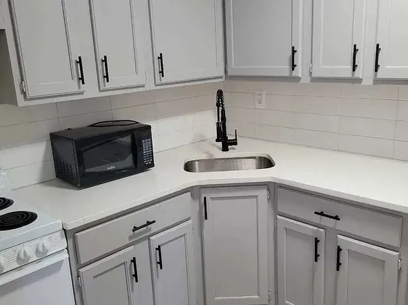 615 E Main St #10, Maple Shade, NJ 08052