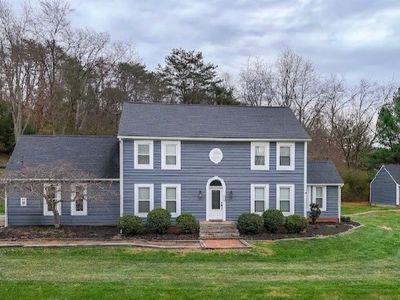 1310 Oxbow Rd, Belpre, OH, 45714