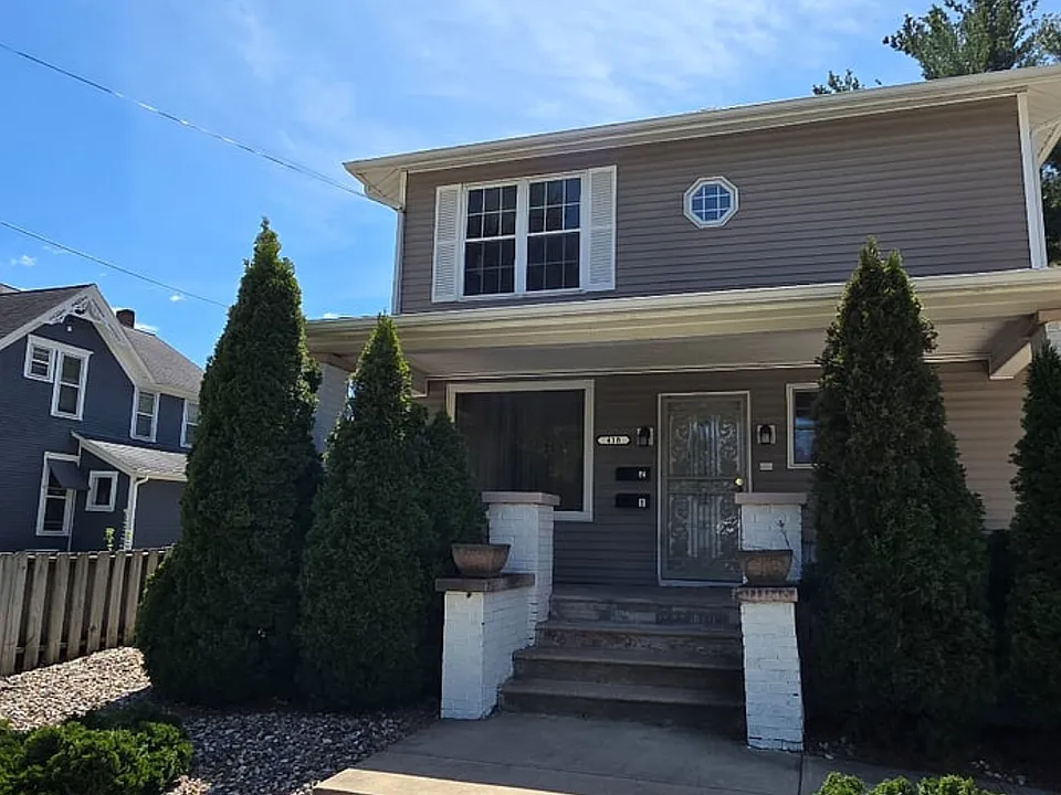 410 W Main St #1