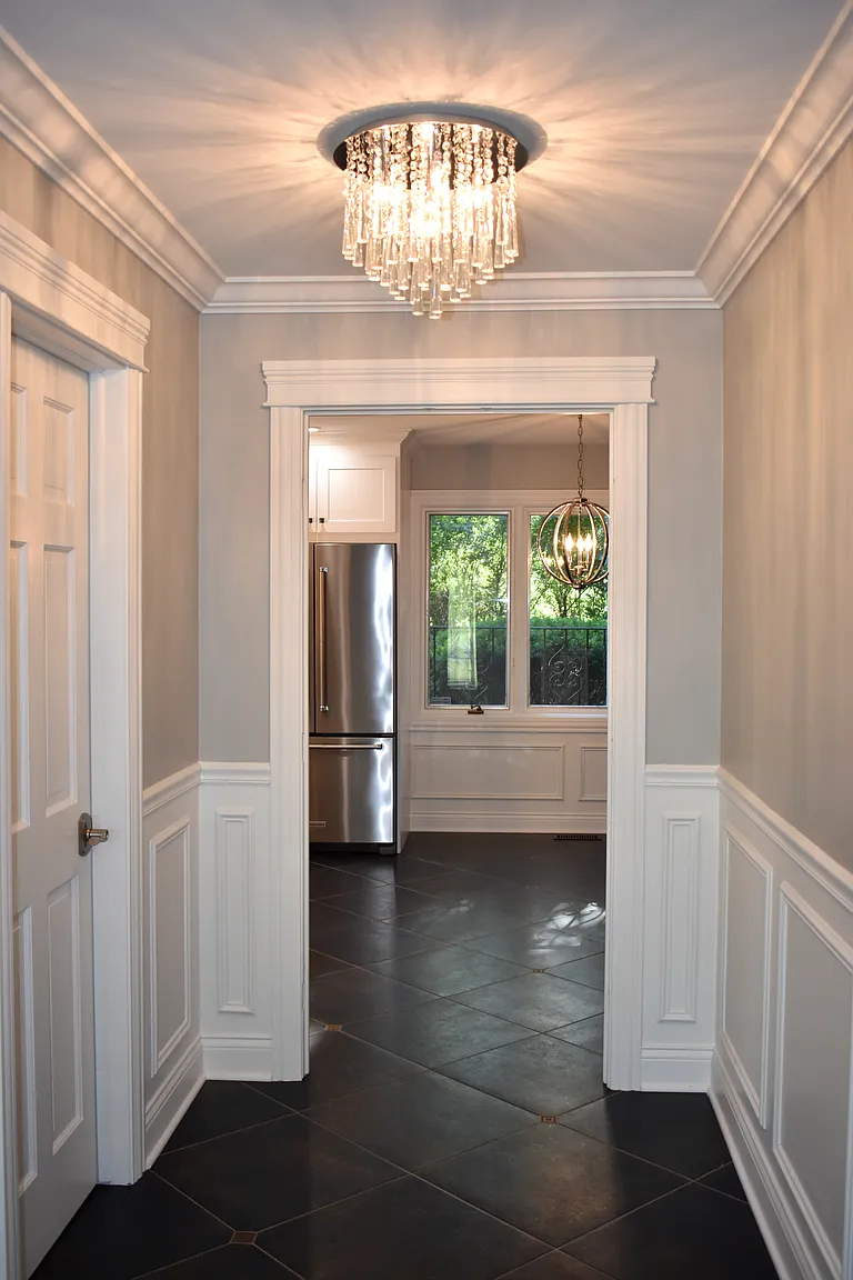 2S642 Avenue Chateaux E photo 1