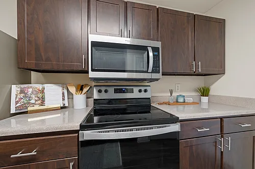 Leah Avenue Student Townhomes Photo 1 Leah Avenue Student Townhomes Photo 1