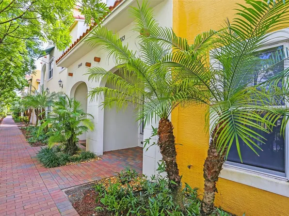12453 NW 17th Mnr #12353, Pembroke Pines, FL 33028