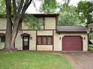 10855 Robinson Dr NW, Coon Rapids, MN 55433