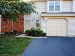 27 Avebury Pl, Somerset, NJ 08873