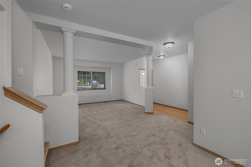 5th image of 3016 Powder Ridge Street SE