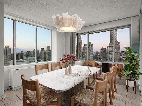5th image of 61 W 62nd St #22LM