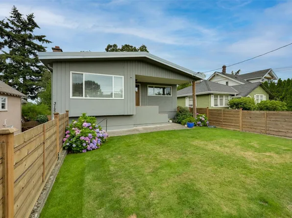 3128 Quadra St, Victoria, BC V8X 1G1