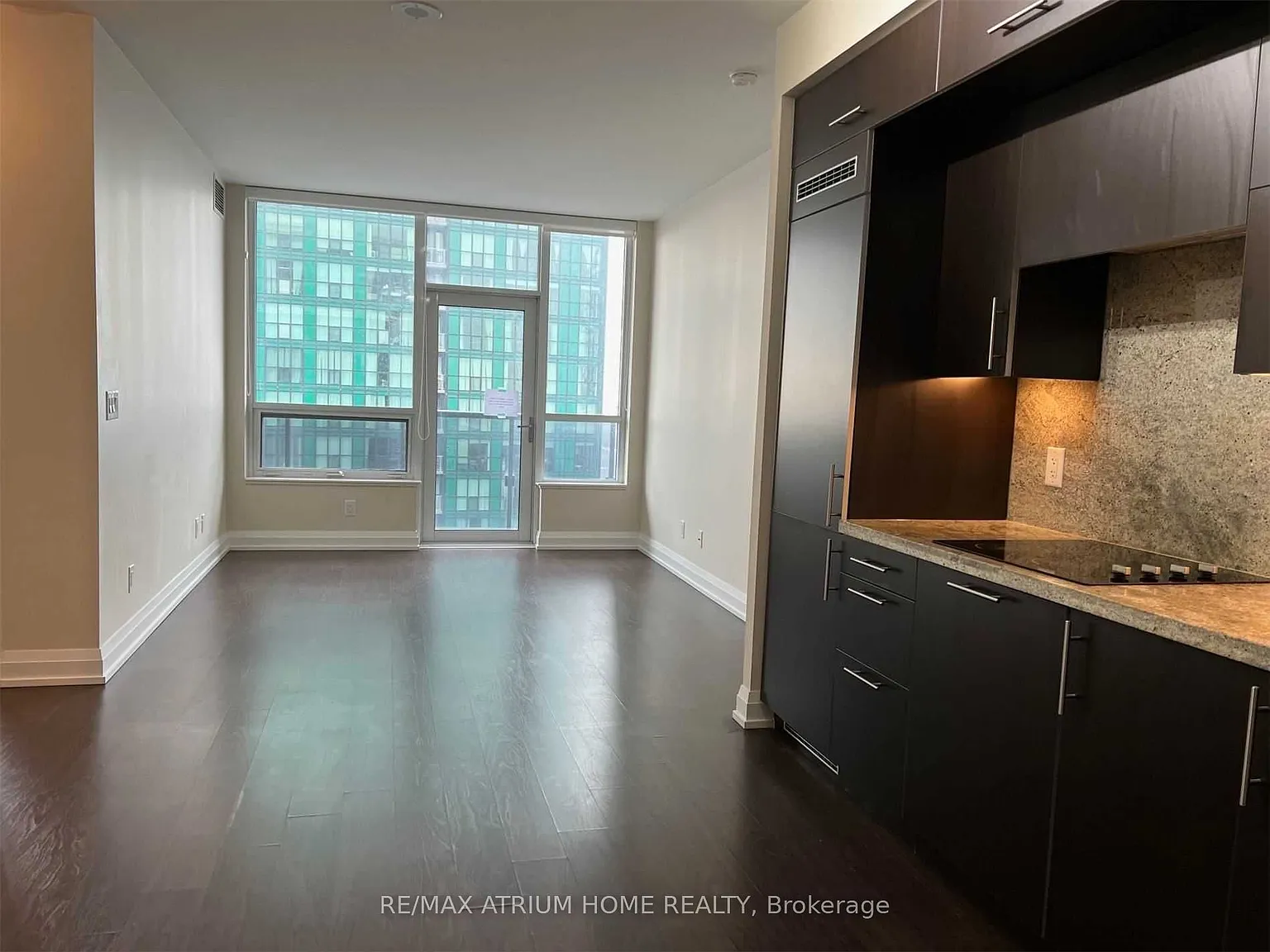 2 bed, $3,050 — Photo 4