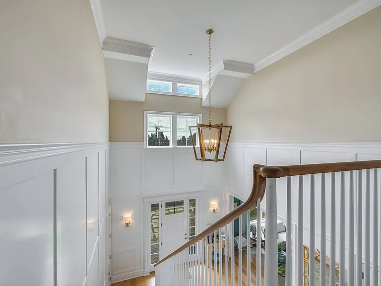 45 Dune Rd — Photo 17