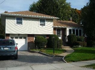 1701 Old Mill Rd, Merrick, NY 11566