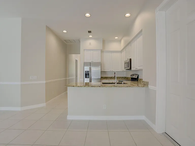 256 San Remo Dr — Photo 32