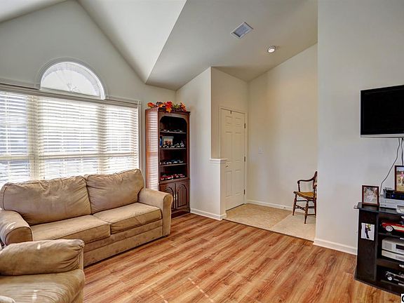 5th image of 2039 Liberty Dr