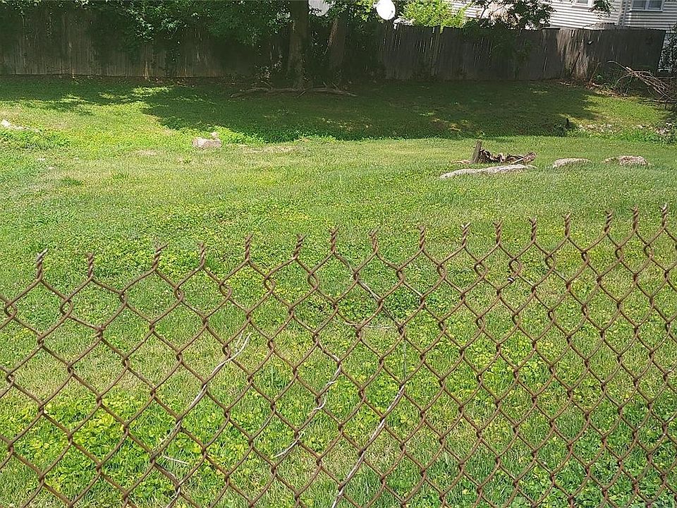 9818 Flora Ave, Saint Louis, MO 63114 MLS 22050433 Zillow