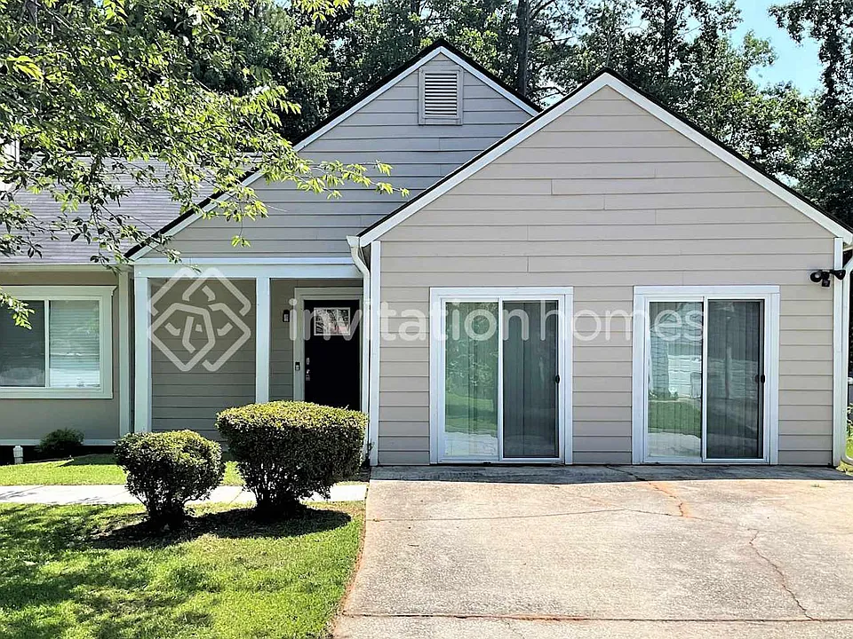 610 Woodcrest Manor Dr
