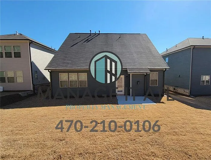 4 bed, 3.5 bath, 2870 sqft, $2,599 — Photo 3