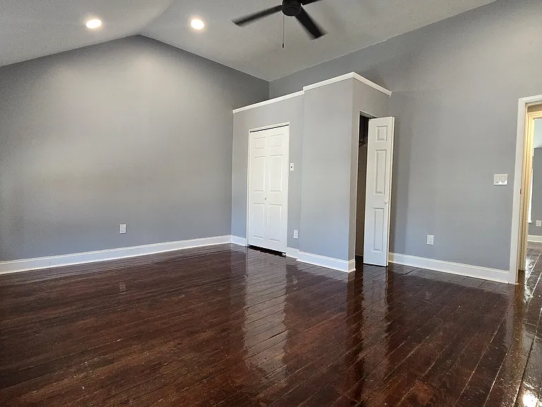 129 Ripka St — Photo 23