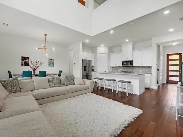 7880 Minglewood Ln, Dallas, TX 75231