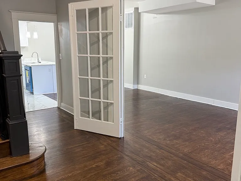 798 N Grantley St — Photo 3