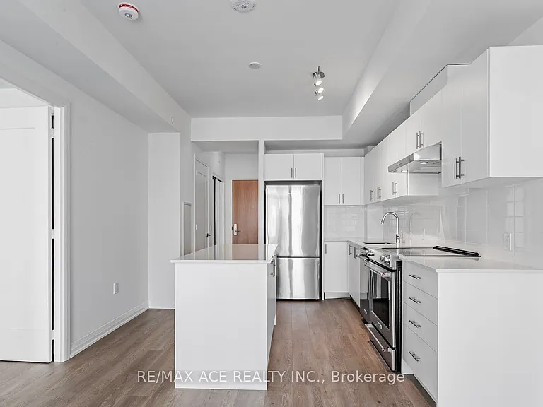 8960 Jane St #2318 — Photo 15