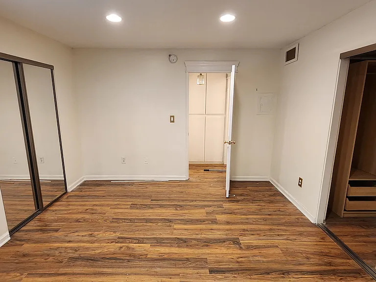 5255 Bellingham Ave #109 — Photo 7