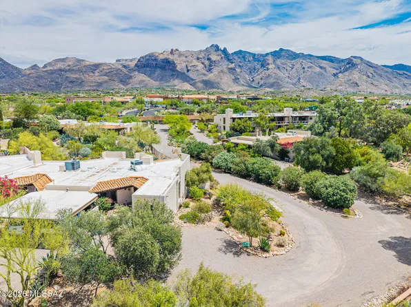 2600 E Skyline Dr, Tucson, AZ 85718