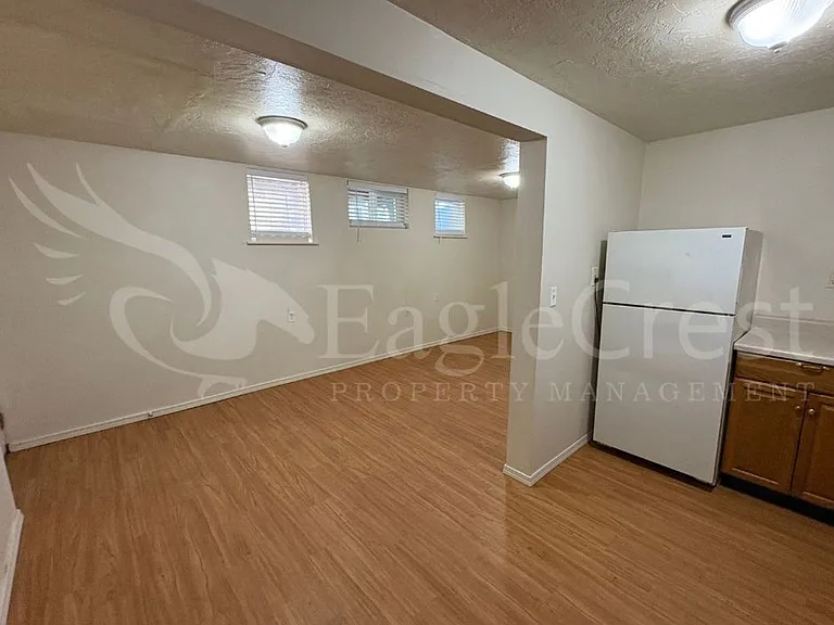 706 S College Ave — Photo 7