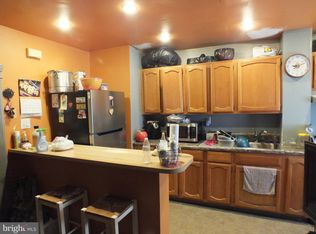 7044 Aberdeen Rd, Upper Darby, PA 19082