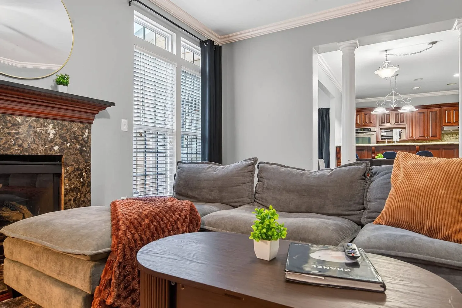 6 bed, 3.0 bath, $5,493 — Photo 3