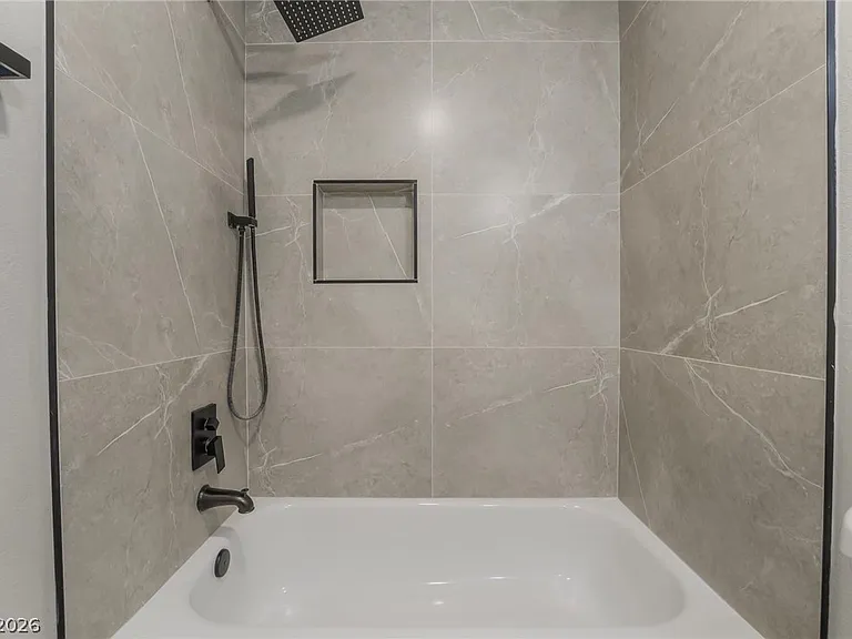 9171 W Viking Rd — Photo 28