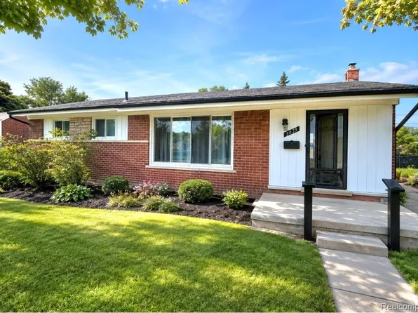 3039 Pearl Ave, Warren, MI 48091