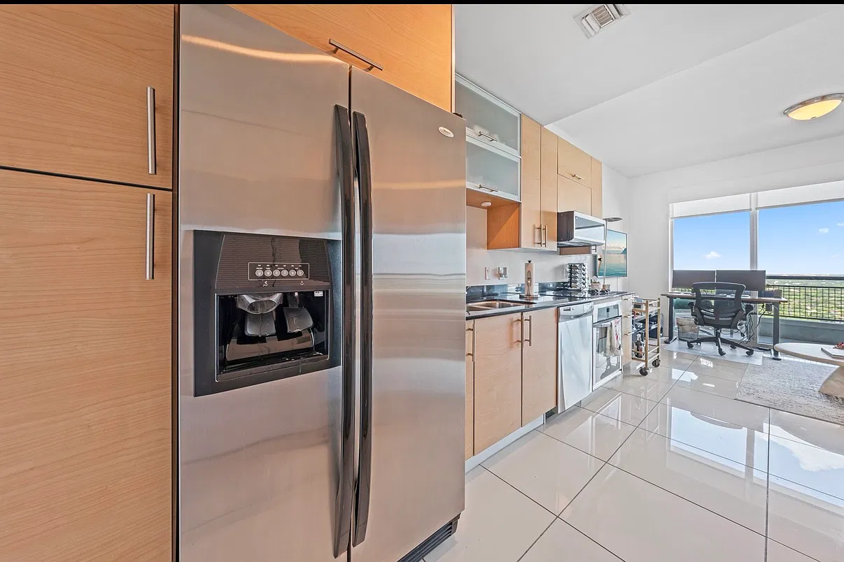1 bed, 638 sqft, $3,200 — Photo 2