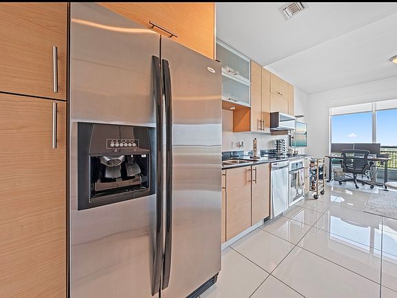 2nd image of 60 SW 13th St APT 2403