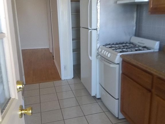 4th image of 50 N Washington St APT 2