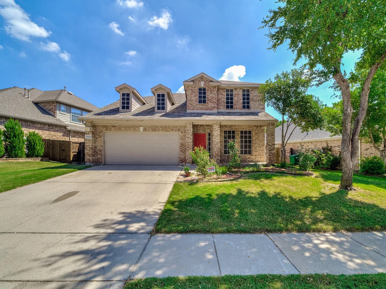 3 bed, 2.5 bath, 2835 sqft, $2,700 — Photo 1