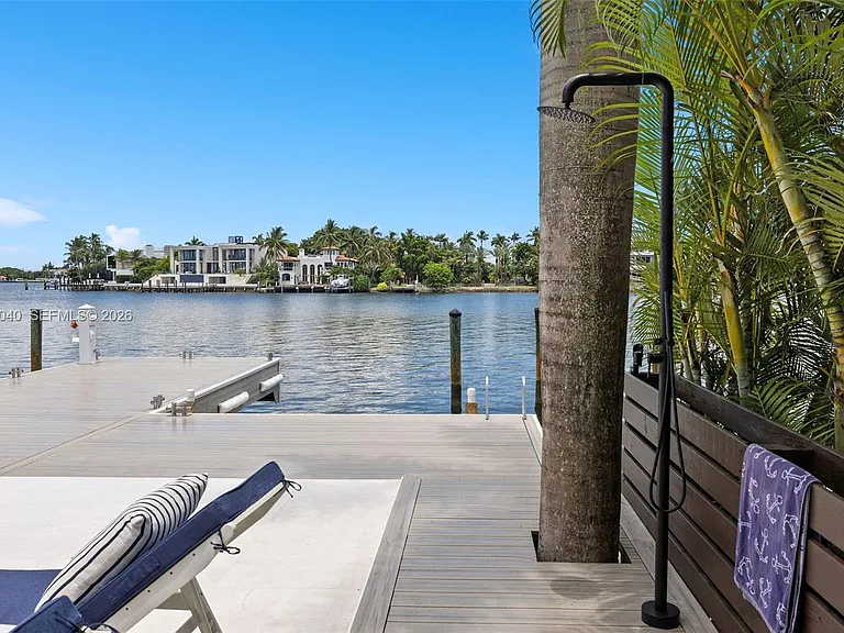 257 N Coconut Ln — Photo 36