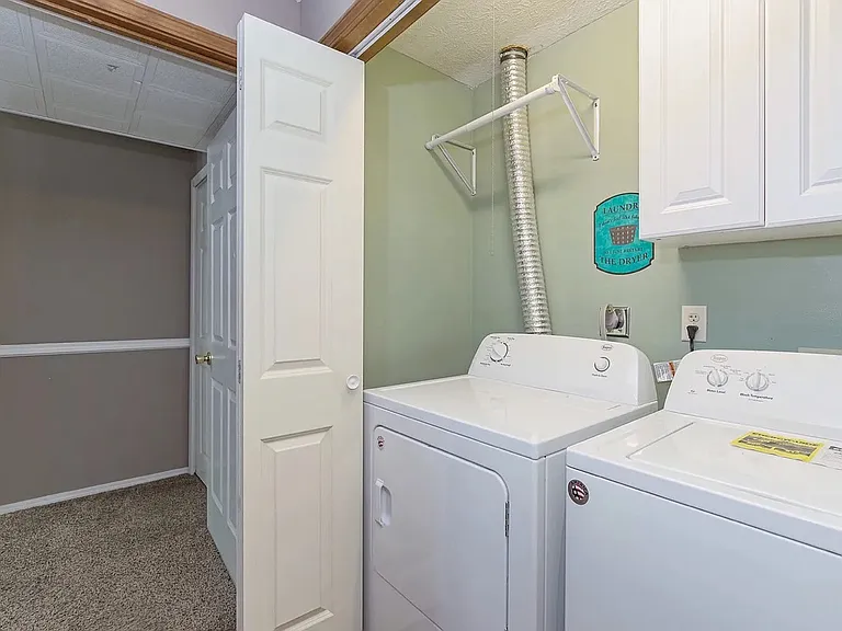 1 Parkshores Dr — Photo 23