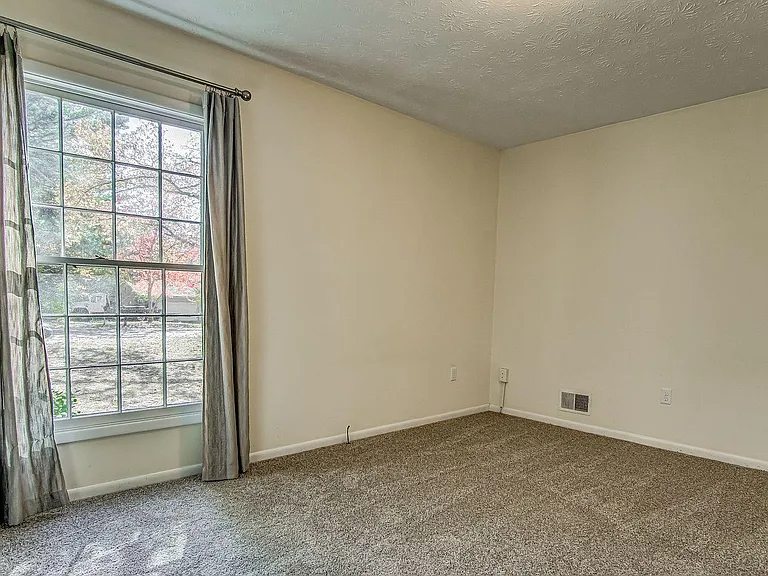 150 Arthur Cir — Photo 19