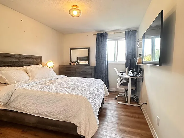 5 Fulham Ct — Photo 13