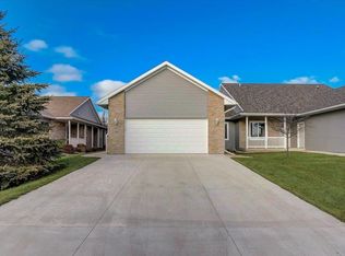 309 Pebble Brook Ln, Lodi, WI 53555