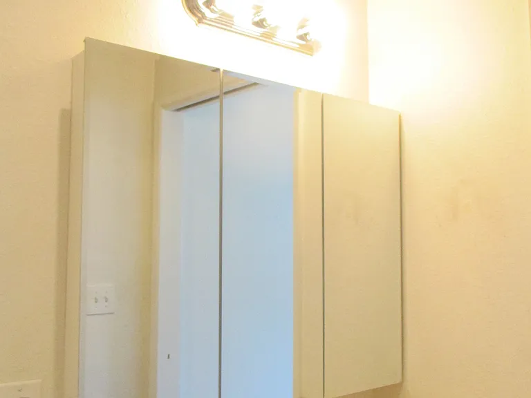 2114 Thomas Ave #2 — Photo 12